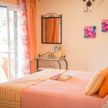 Aris Apartamento
